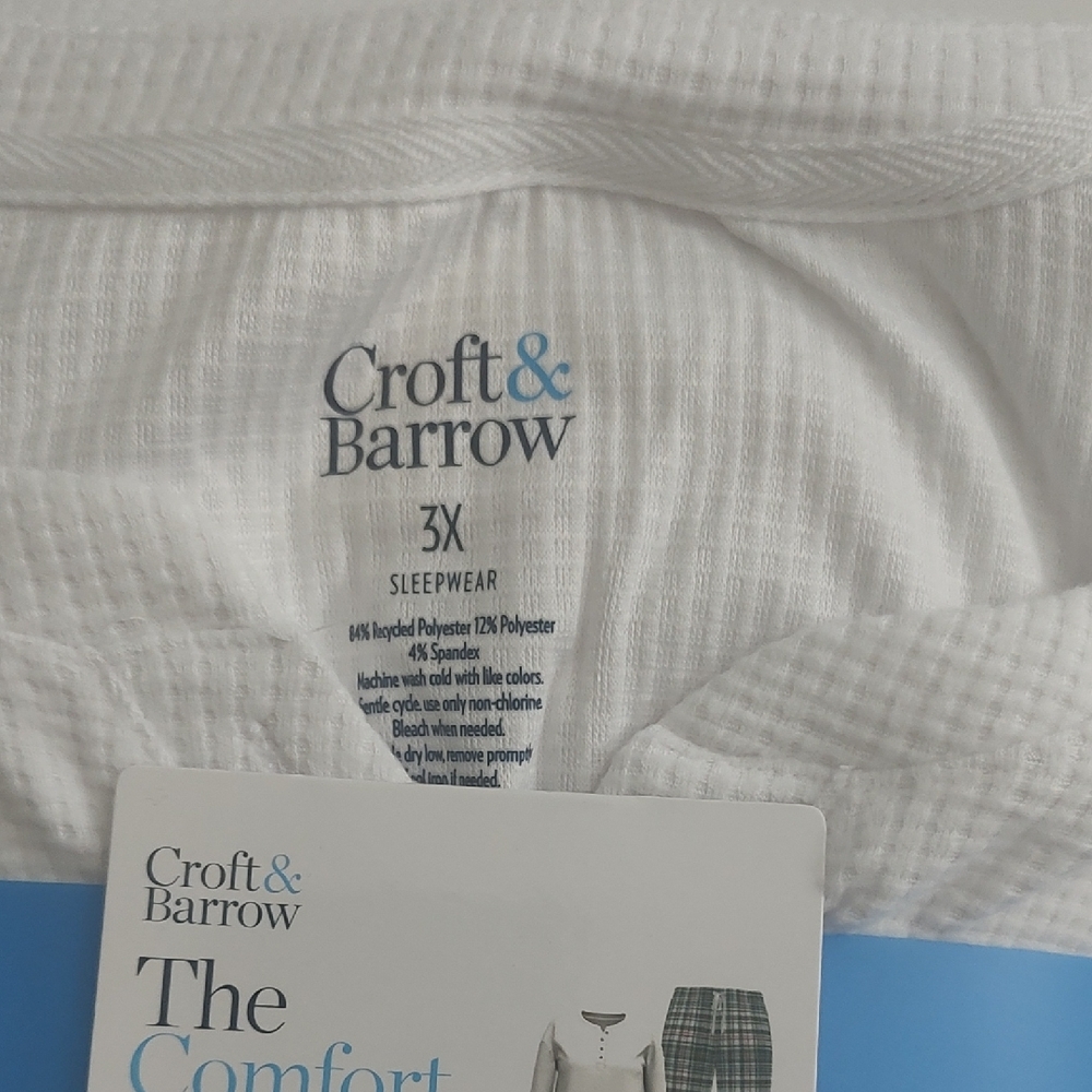 Croft & Barrow White and Plaid Pajama Set - Picture 3 of 3